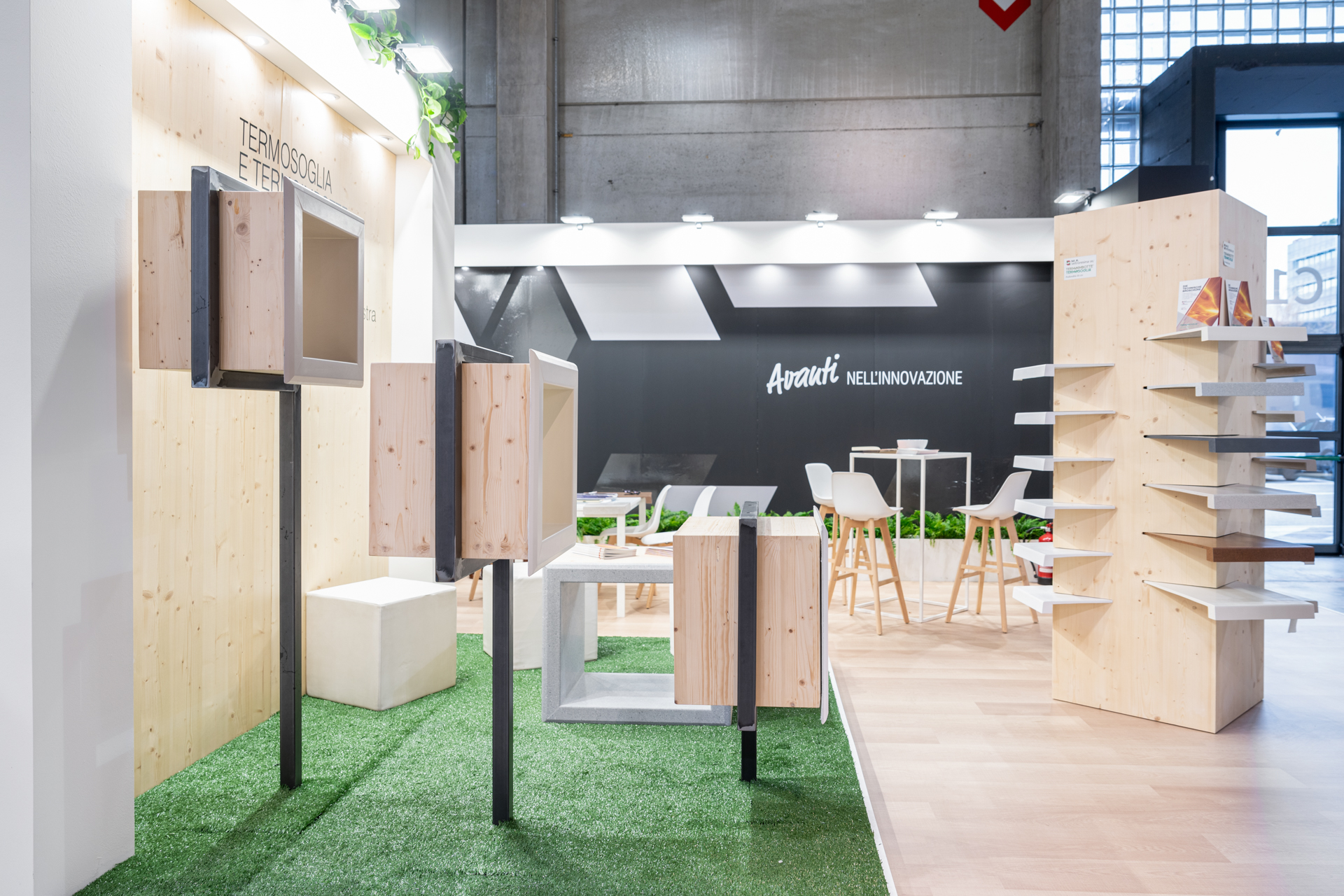 coprimuro stand manaly