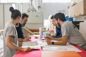 Manaly corporate values based on relationships and collaboration